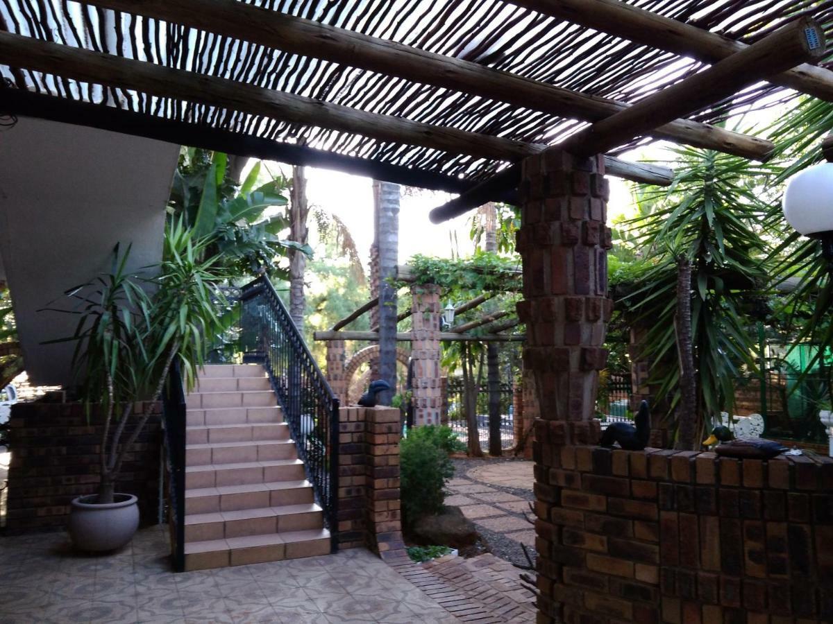 A Knights Rest Guesthouse Pretoria-Noord Extérieur photo