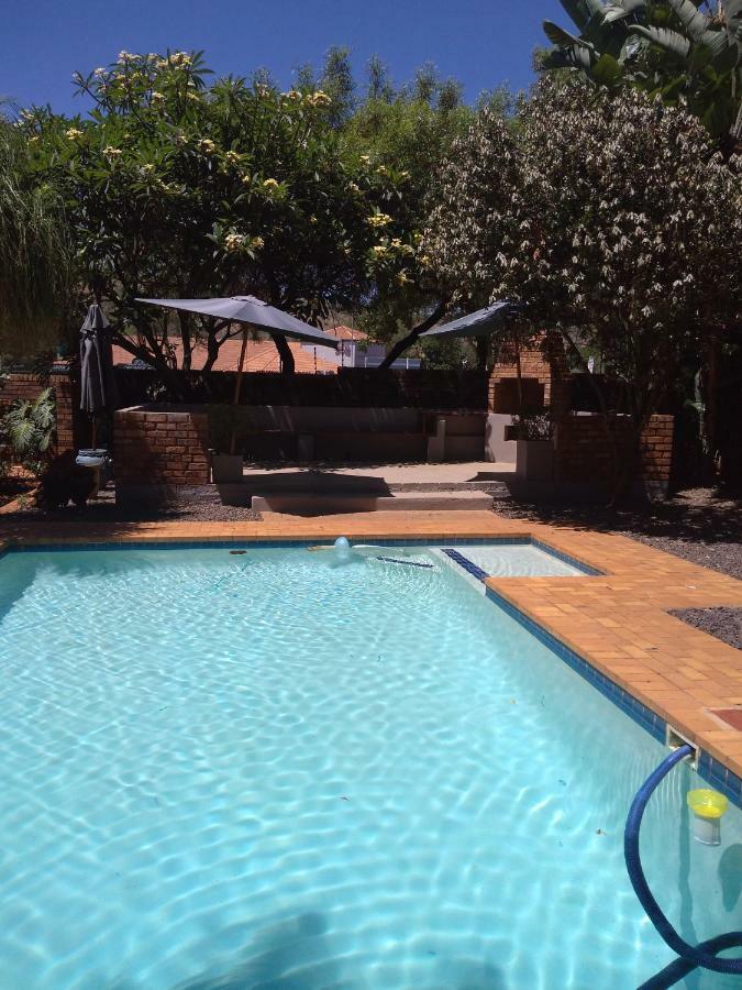 A Knights Rest Guesthouse Pretoria-Noord Extérieur photo