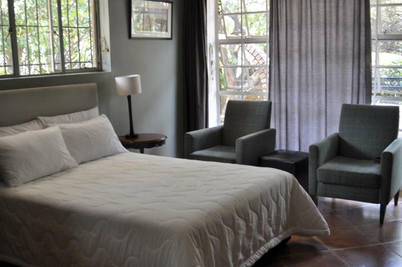 A Knights Rest Guesthouse Pretoria-Noord Extérieur photo