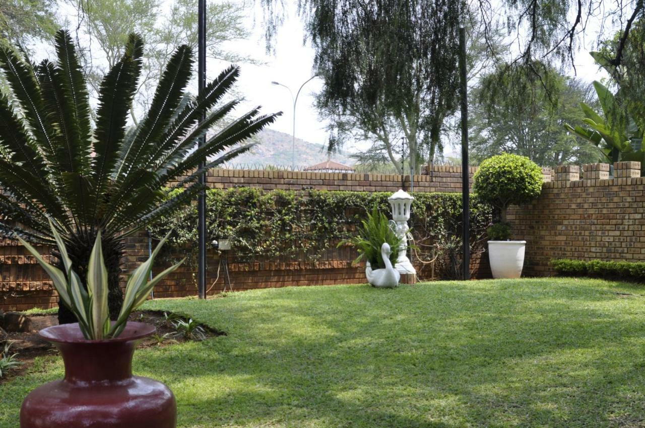 A Knights Rest Guesthouse Pretoria-Noord Extérieur photo
