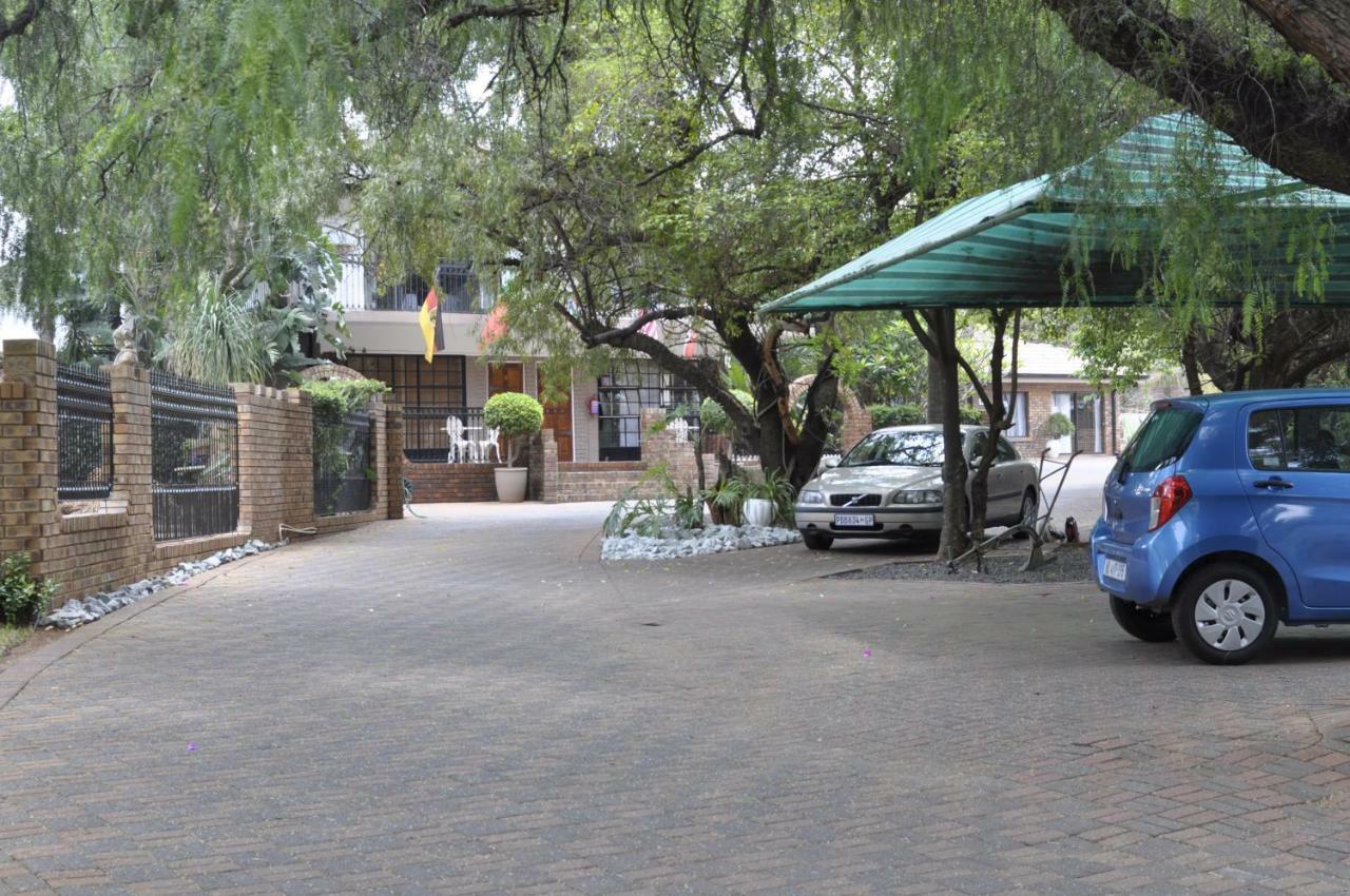 A Knights Rest Guesthouse Pretoria-Noord Extérieur photo
